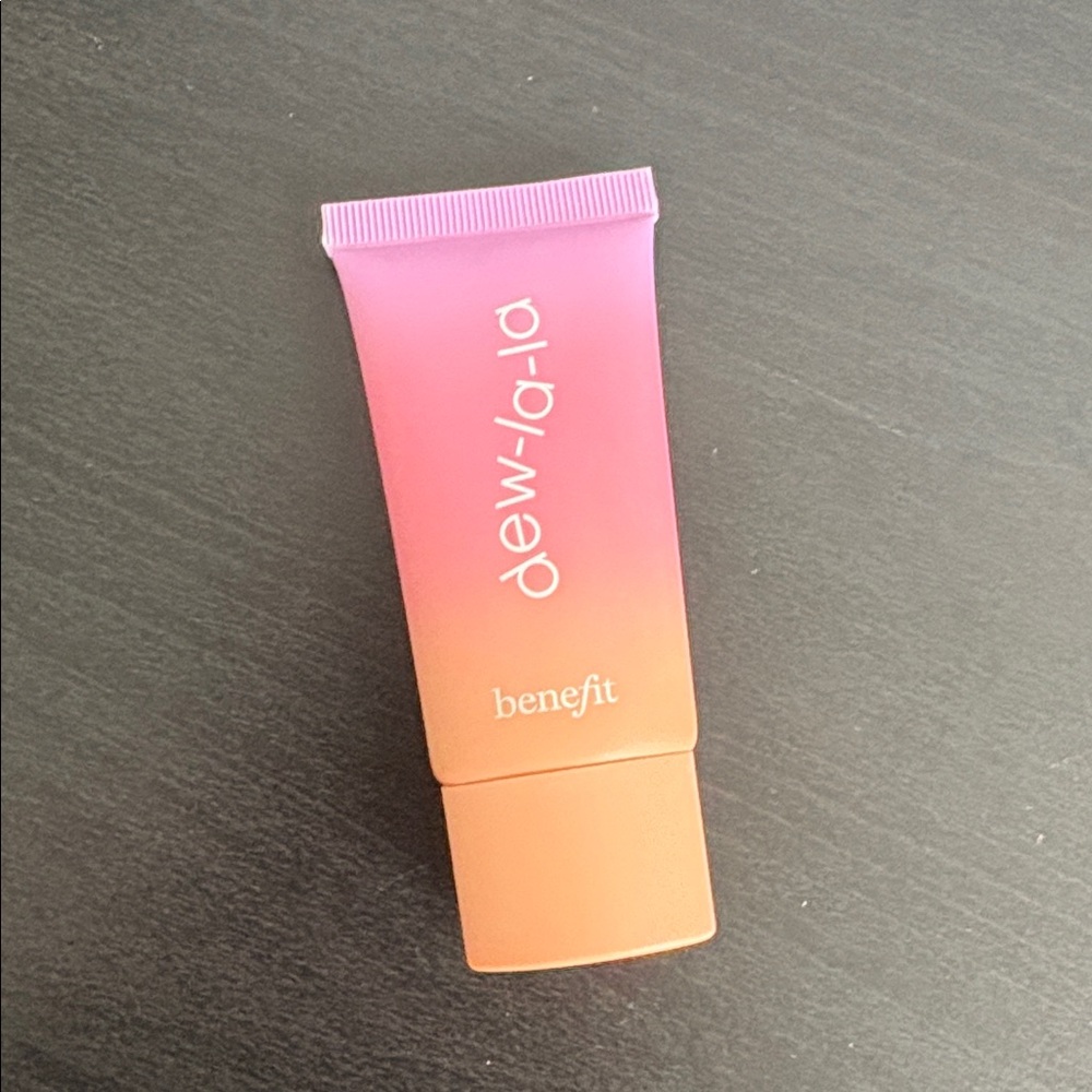 NEW (sealed) Benefit Cosmetics 
Dew La La All-Over Glow Liquid Highlighter - Picture 5 of 7